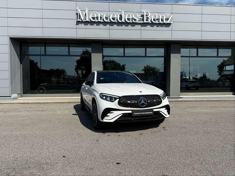 Nuova Mercedes GLC300 197 CV (144 kW) 2026 Bianco polare Coupé