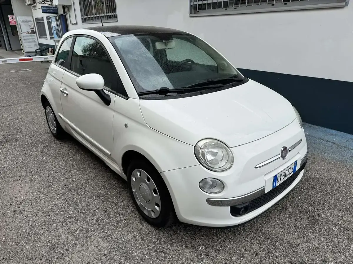 Usata Fiat 500 Lounge 69 CV (50 kW) 2009 Bianco Cabrio