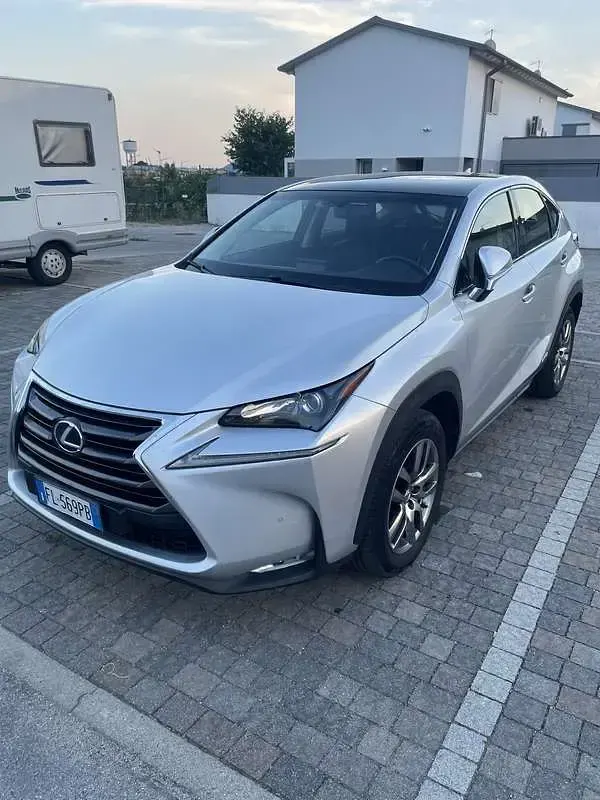 Usata Lexus NX300h 197 CV (144 kW) 2017 SUV