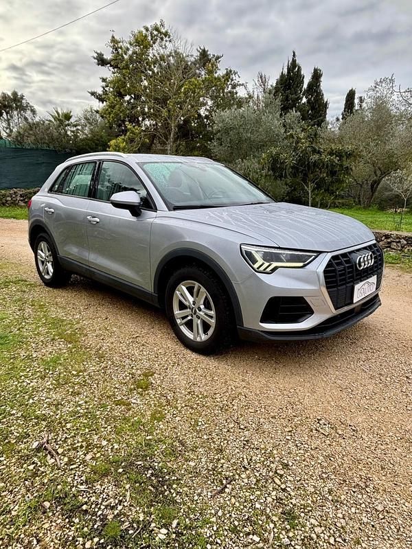Usata Audi Q3 Advanced 190 CV (139 kW) 2019 Argento SUV