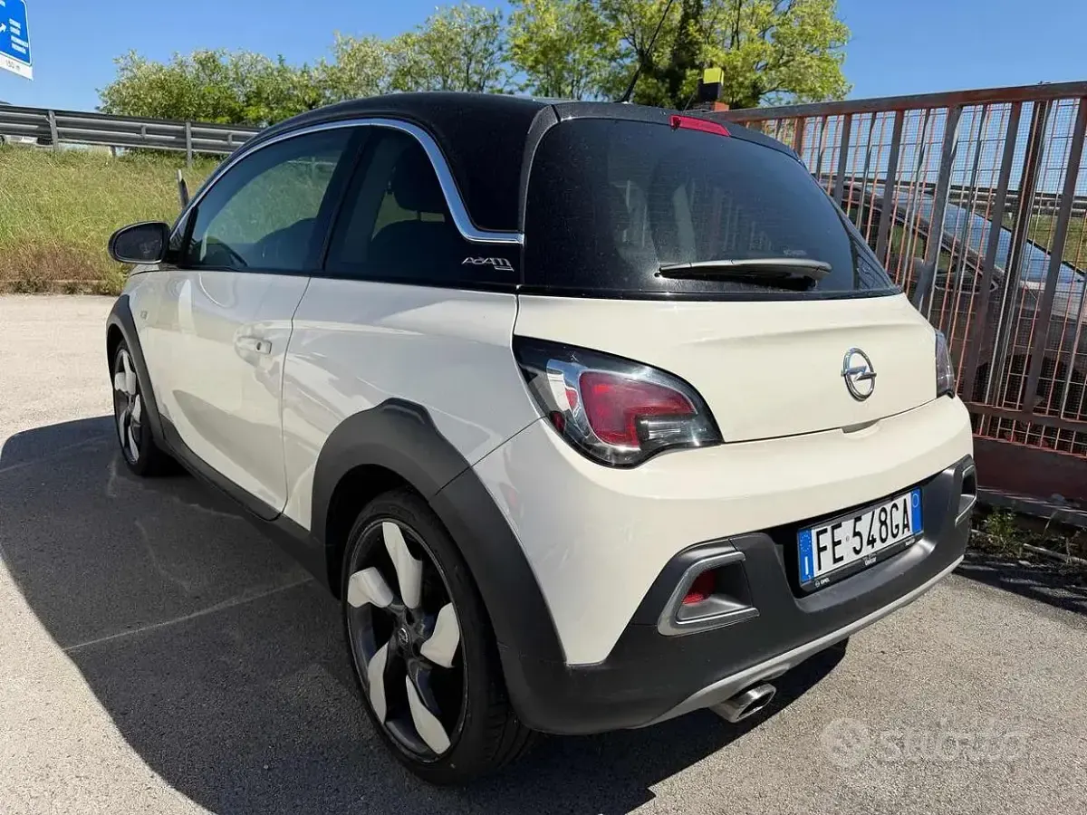 Occasion Opel Adam Rocks Rocks 87 PK (63 kW) 2016 Wit Hatchback