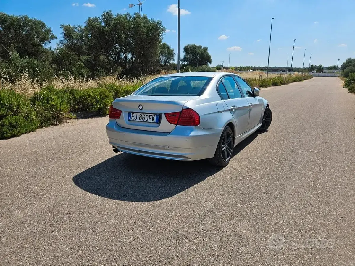 Usata BMW 316 116 CV (85 kW) 2011 Grigio Berlina