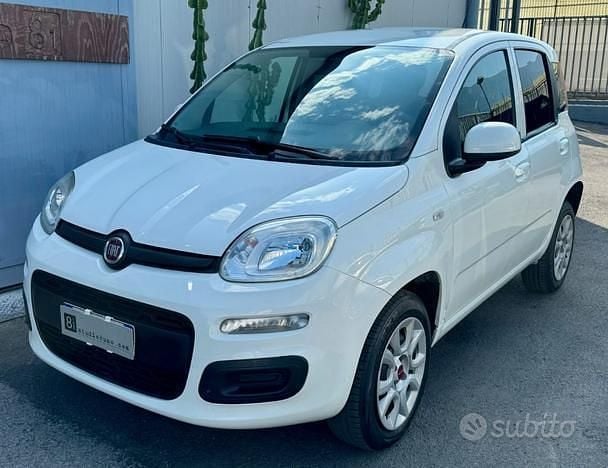Usata 2020 Fiat Panda Easy Tre volumi | 9500 € (Buon prezzo) - Immagine 1/4