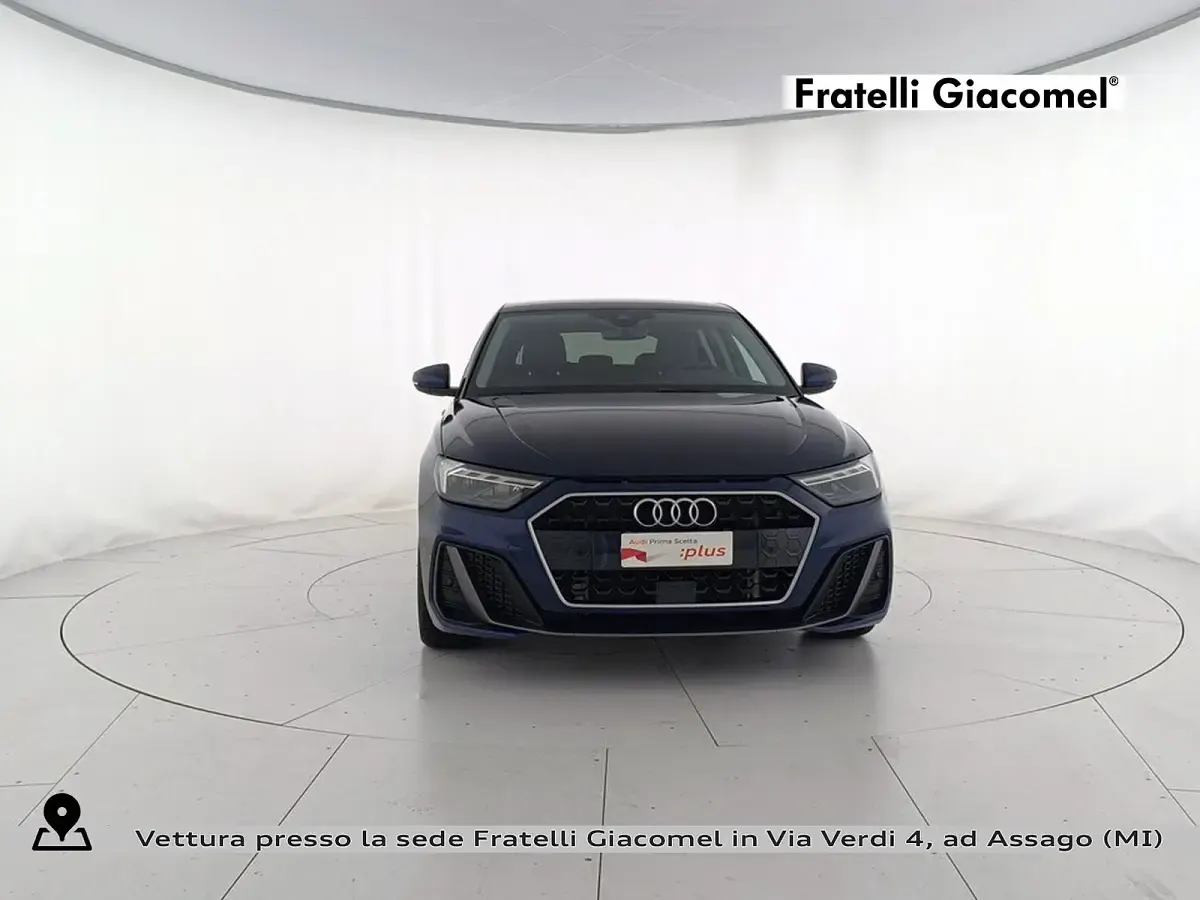 Usata Audi A1 Sportback S-Line 150 CV (110 kW) 2025 Blu navarra metallizzato nero mito metallizzato Utilitaria