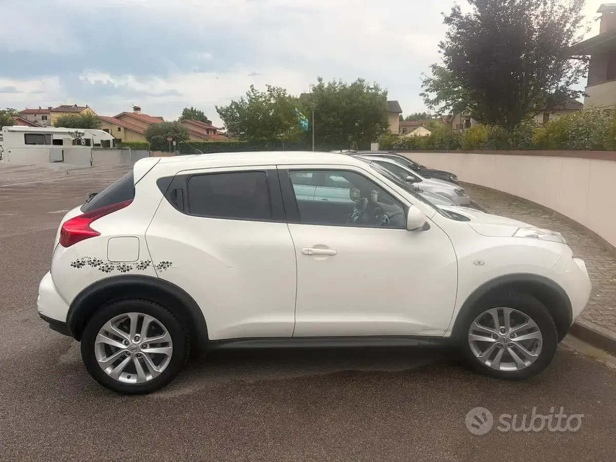 Usata Nissan Juke 110 CV (80 kW) 2012 Bianco SUV