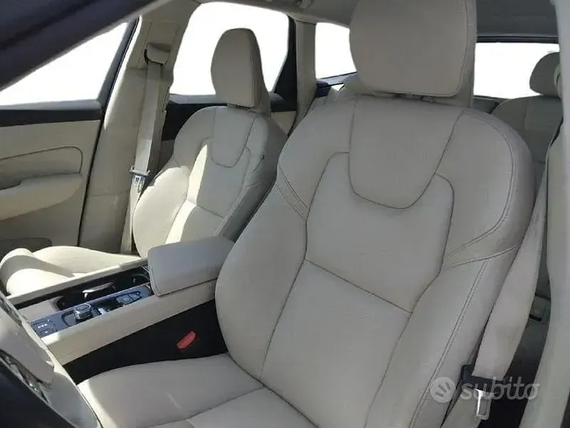 Usado Volvo XC60 Inscription 197 CV (144 kW) 2021 Gris SUV