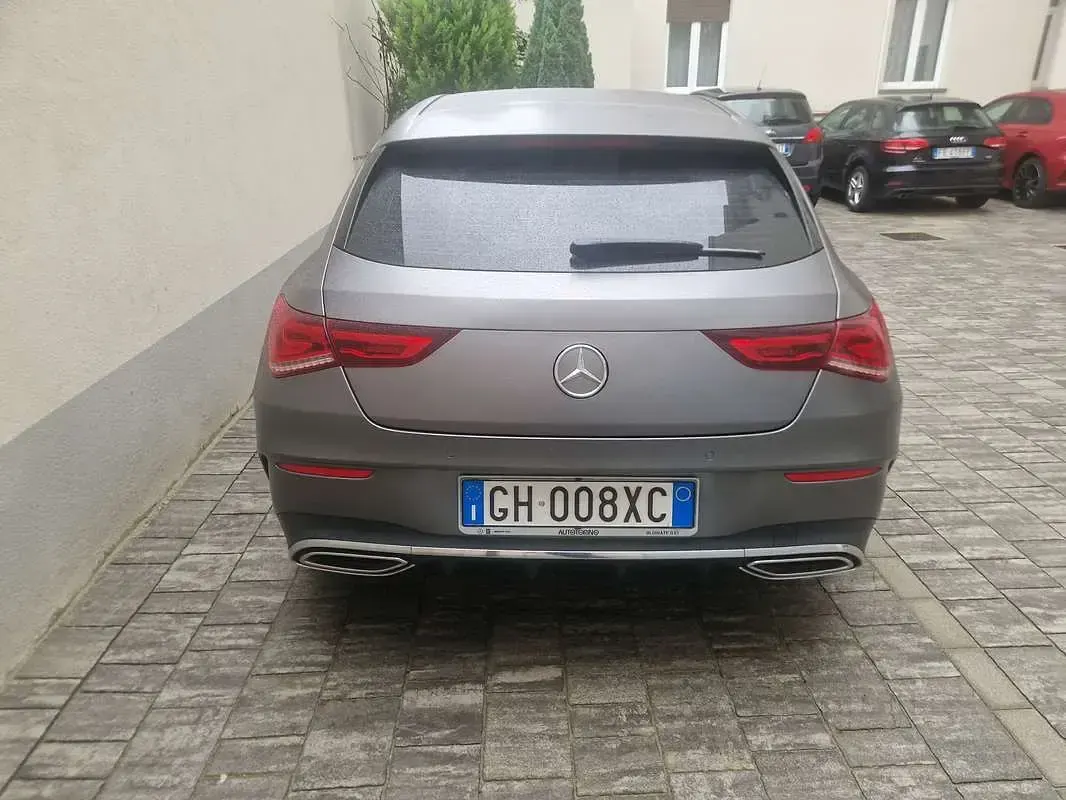 Usata Mercedes CLA180 Premium 116 CV (85 kW) 2022 Grigio Berlina