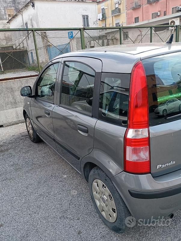 Usata Fiat Panda 69 CV (50 kW) 2011 Grigio Utilitaria