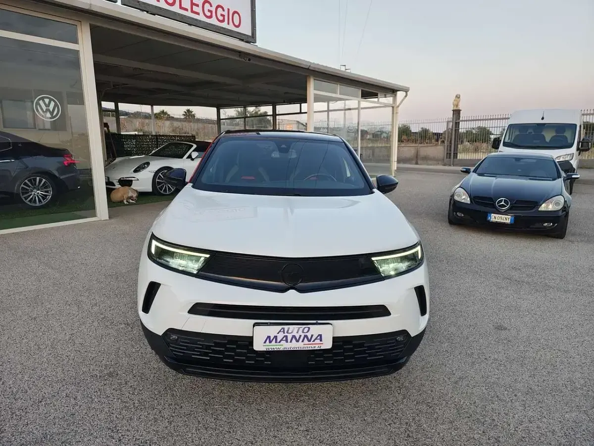 Usata Opel Mokka GS Line 101 CV (74 kW) 2021 Bianco SUV