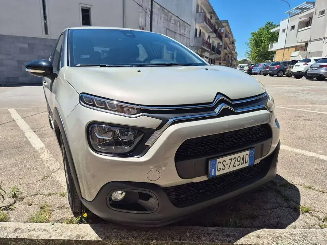 Usata Citroën C3 PureTech 83 CV (61 kW) 2024 Beige Berlina