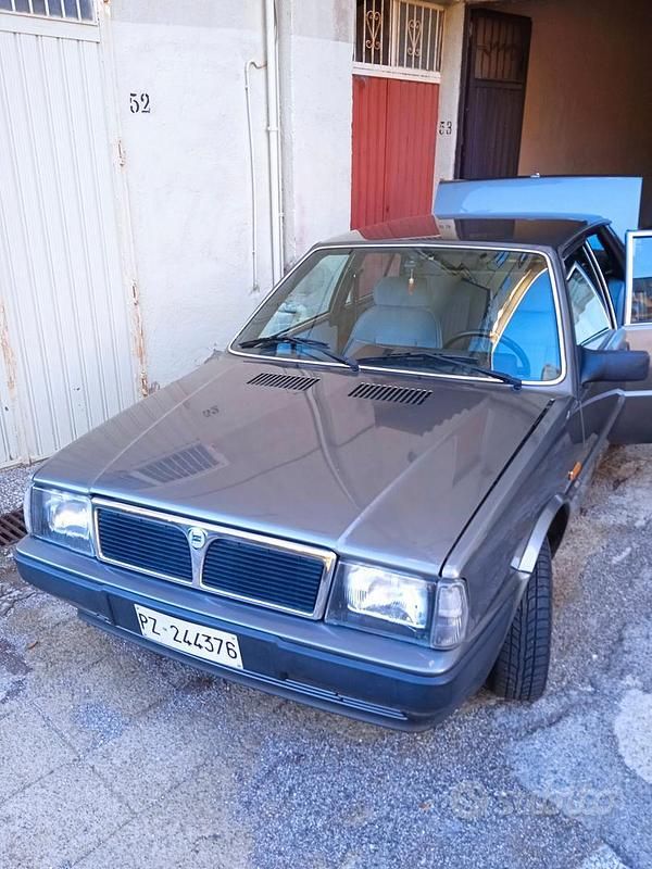 Usata Lancia Prisma 77 CV (56 kW) 1987 Berlina