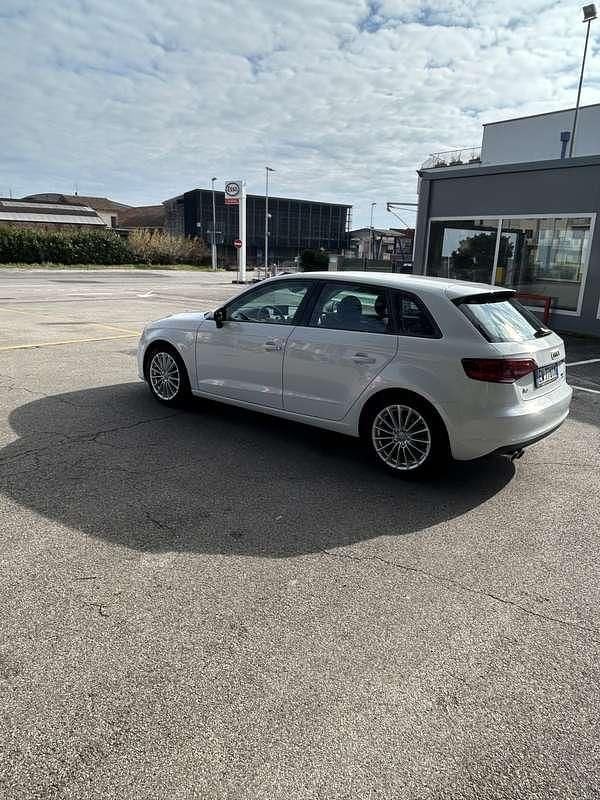 Usata Audi A3 Ambiente 150 CV (110 kW) 2014 Berlina