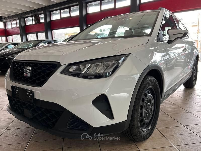 Usata Seat Arona 95 CV (69 kW) 2024 Bianco SUV