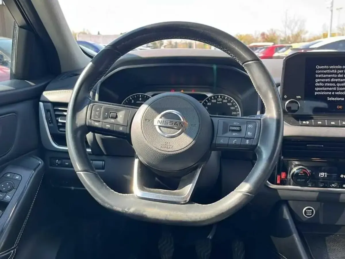 Usata Nissan Qashqai Style Edition 140 CV (102 kW) 2022 Bianco madreperla SUV
