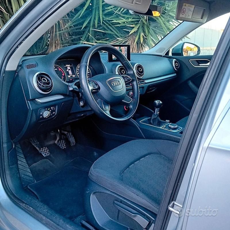 Usata Audi A3 Attraction 110 CV (80 kW) 2015 Grigio Berlina