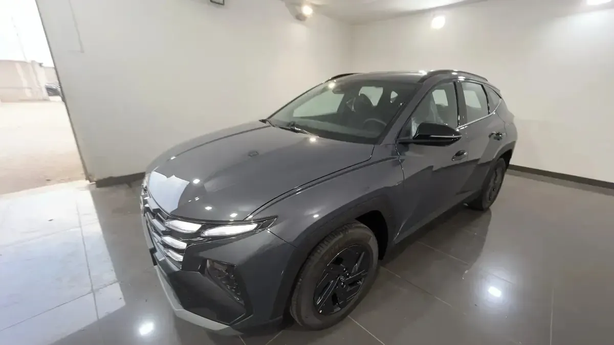 Nuova Hyundai Tucson Blackline 136 CV (100 kW) 2026 Ecotronic gray SUV