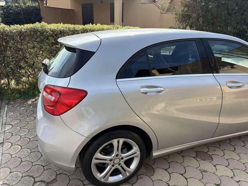 Usata Mercedes A180 Executive 109 CV (80 kW) 2014 Berlina