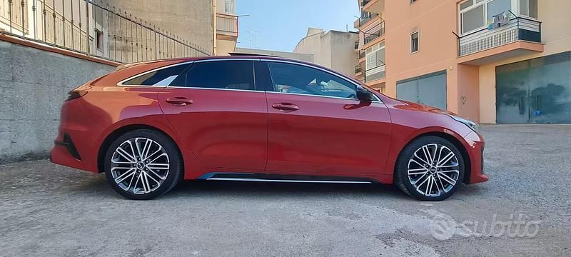 Begagnad Kia ProCeed GT-Line 136 HK (100 kW) 2020 Röd Kombi