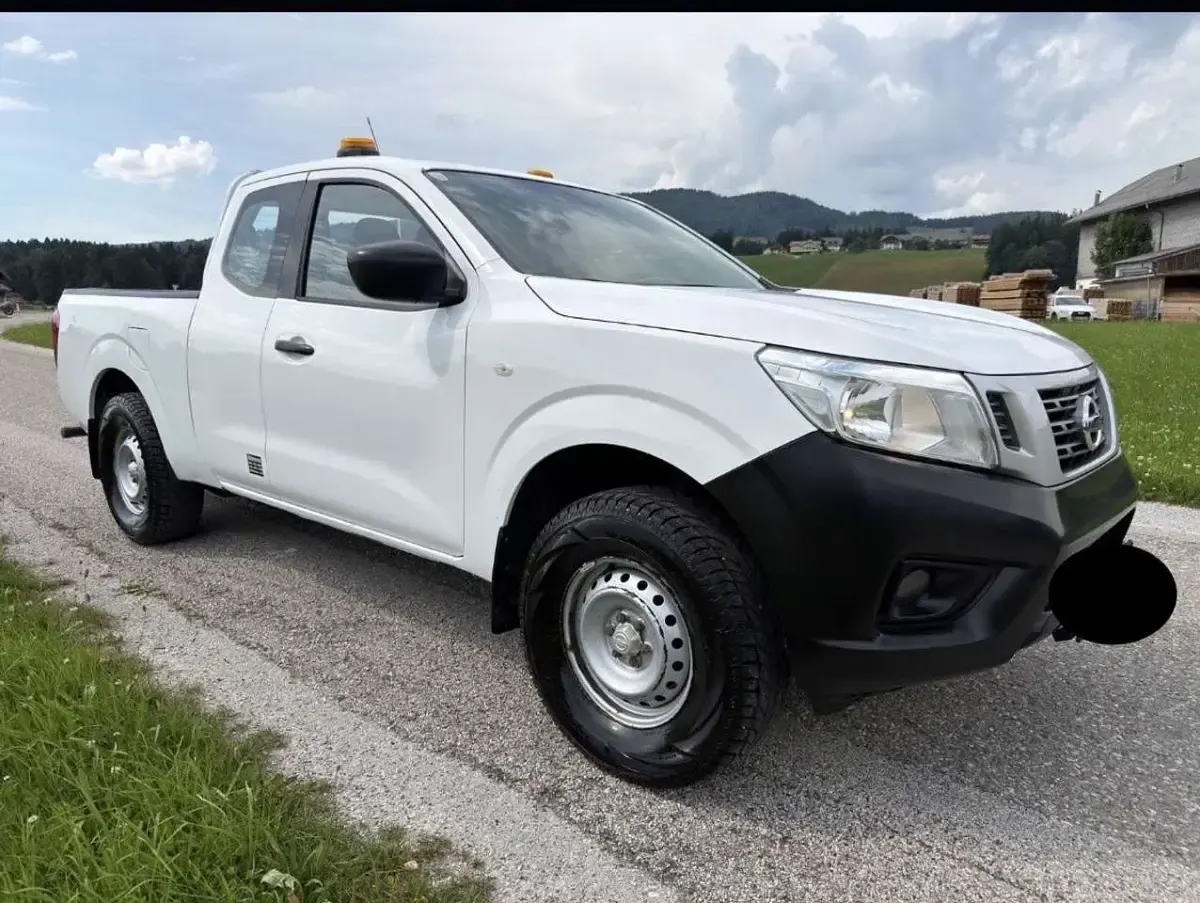 Usata Nissan Navara Visia 163 CV (119 kW) 2017 Bianco Pick-up