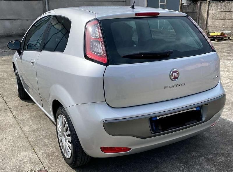 Usata Fiat Punto Evo Dynamic 65 CV (47 kW) 2010 Grigio Utilitaria