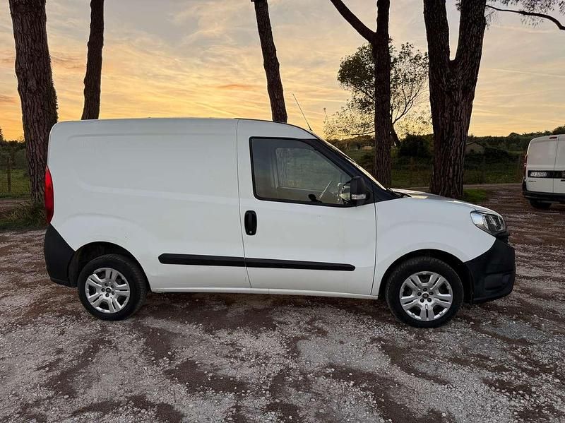 Usata Fiat Doblò 95 CV (69 kW) 2018 Bianco Monovolume