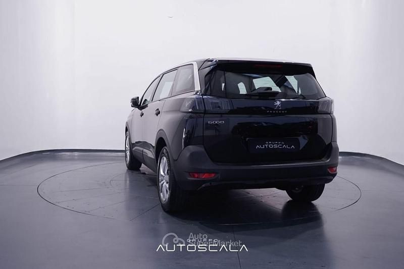 Usata Peugeot 5008 Active 131 CV (96 kW) 2023 Nero SUV