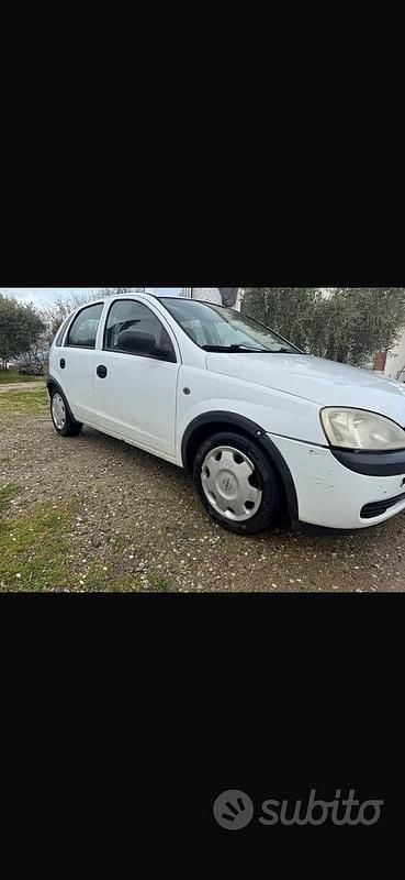 Usata Opel Corsa 60 CV (44 kW) 2002 Bianco Utilitaria
