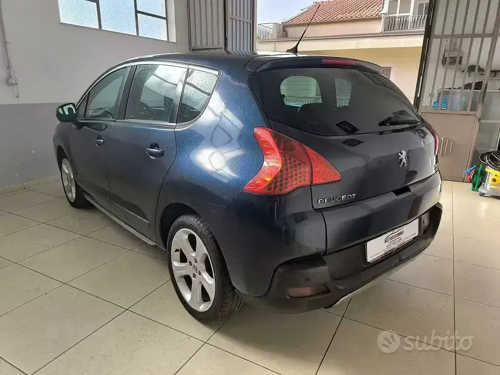 Usata Peugeot 3008 111 CV (81 kW) 2011 Blu Station wagon