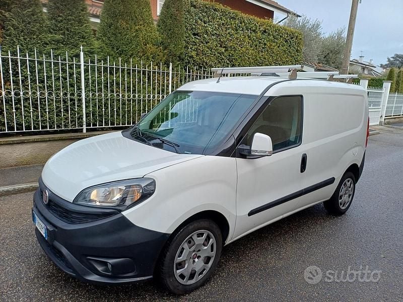 Usata Fiat Doblò 120 CV (88 kW) 2019 Bianco Monovolume