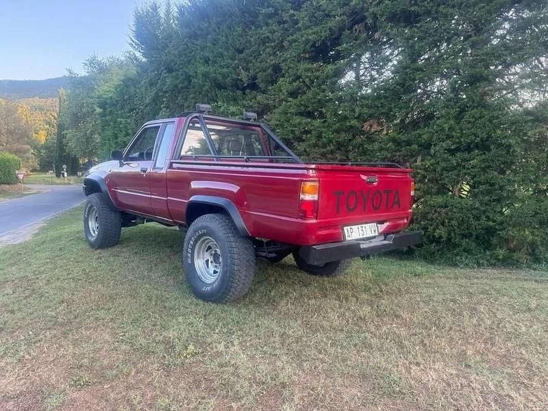 Usata Toyota HiLux 86 CV (63 kW) 1998 Rosso Pick-up