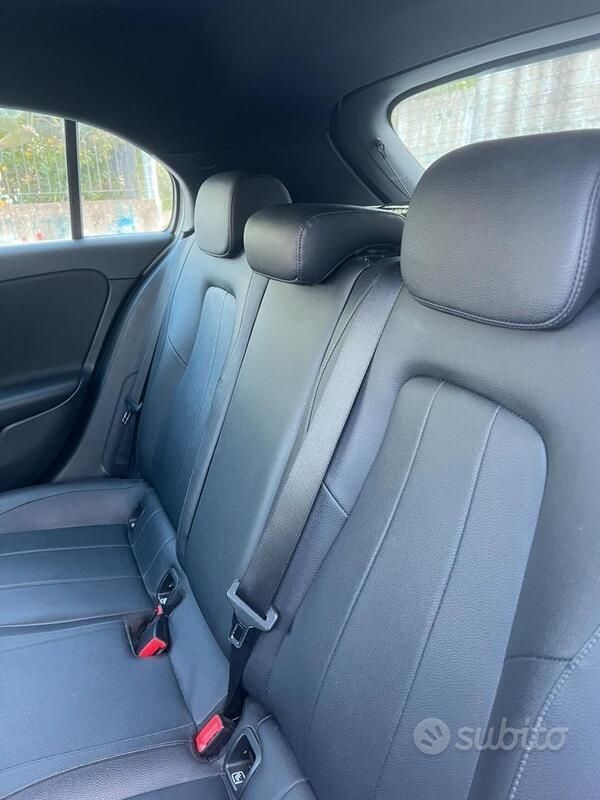 Usata Mercedes A180 Business 116 CV (85 kW) 2018 Bianco Berlina