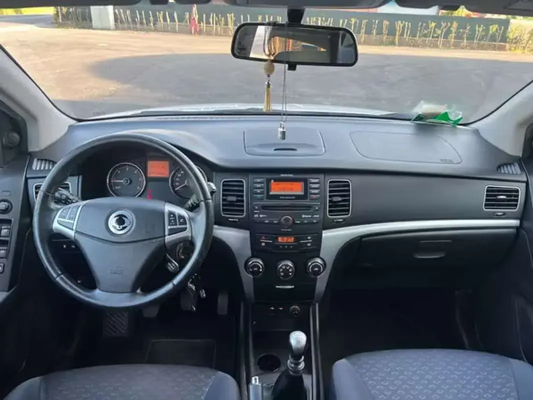 Usata SsangYong Korando 175 CV (128 kW) 2011 Grigio SUV