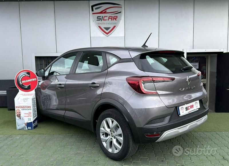Usata Renault Captur Intens 93 CV (68 kW) 2022 Grigio SUV