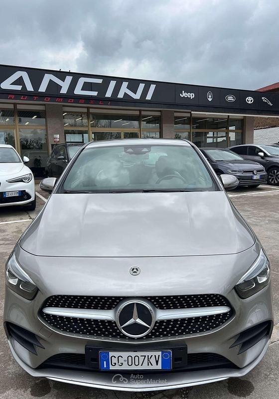 Usata Mercedes B220 Premium 190 CV (139 kW) 2020 Grigio Monovolume