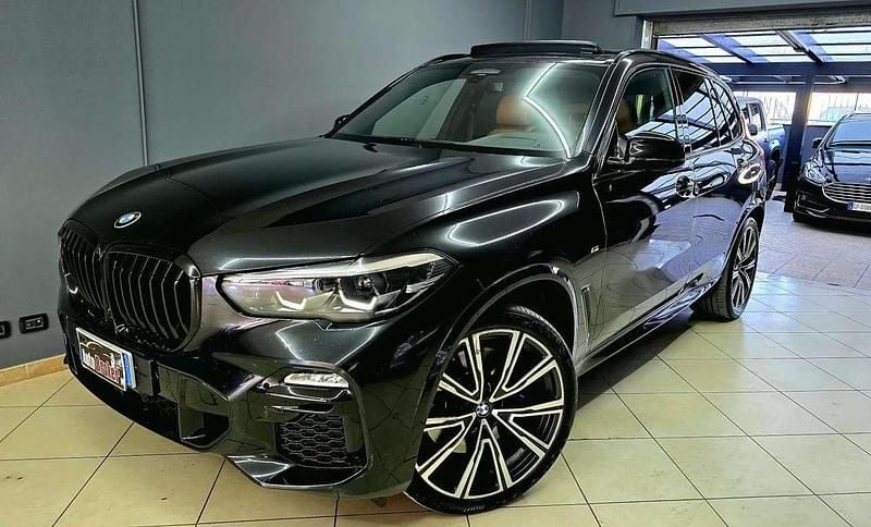 Nero Usata 2021 BMW X5 M Sport SUV | 48.990 € (Super prezzo) - Immagine 1/4