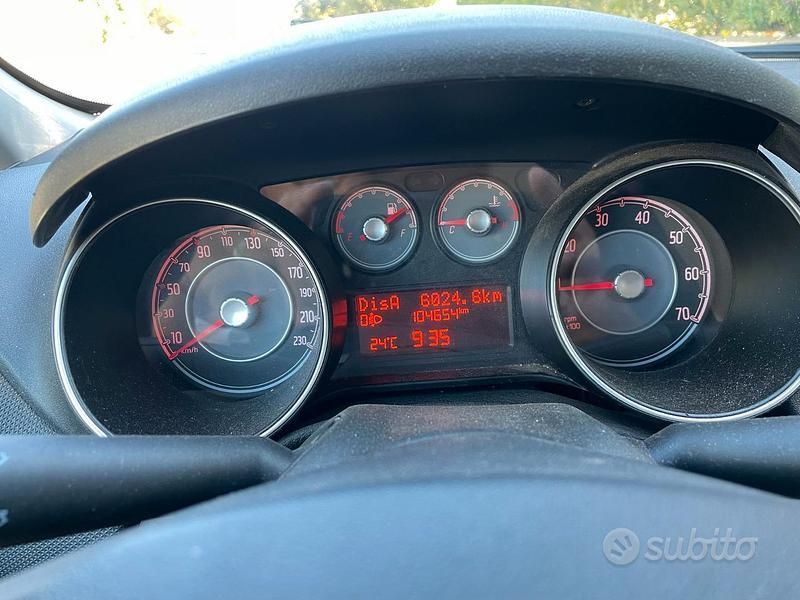 Usata Fiat Punto 60 CV (44 kW) 2016 Utilitaria