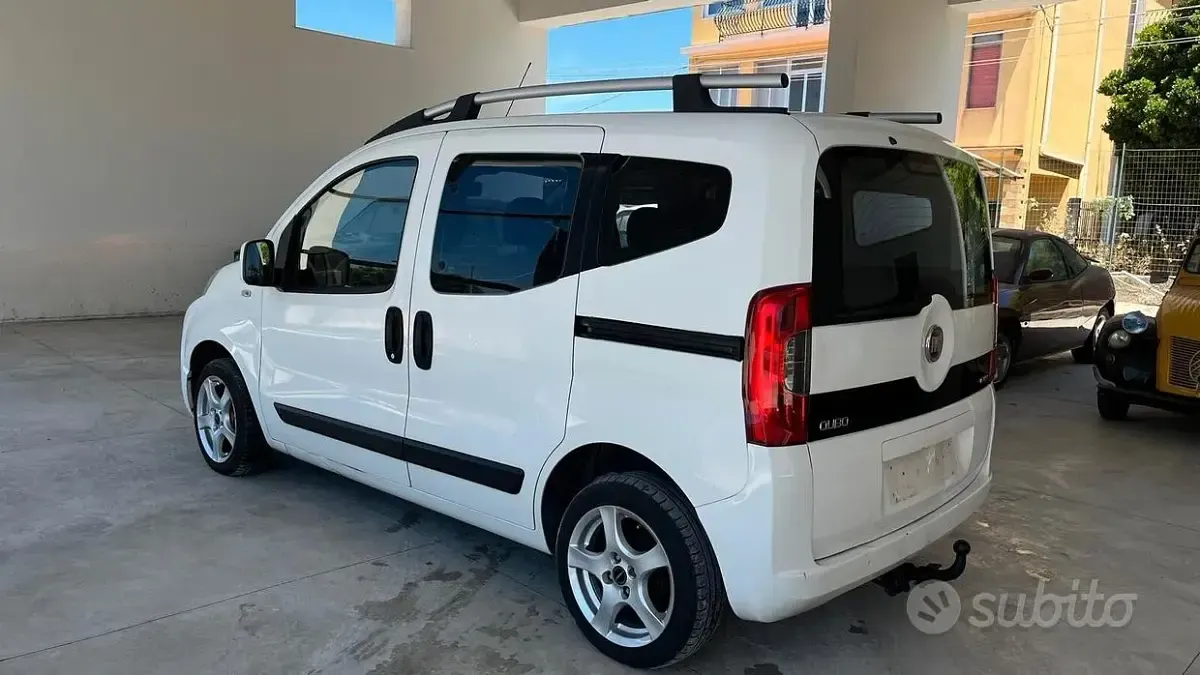 Usata Fiat Qubo Trekking 75 CV (55 kW) 2009 Bianco Monovolume
