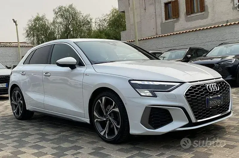 Usata Audi A3 S-Line 150 CV (110 kW) 2023 Bianco Berlina