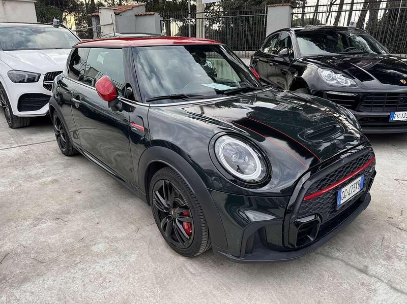 Verde Usata 2021 Mini John Cooper Works Due volumi | 23.777 € (Ottimo prezzo) - Immagine 1/4