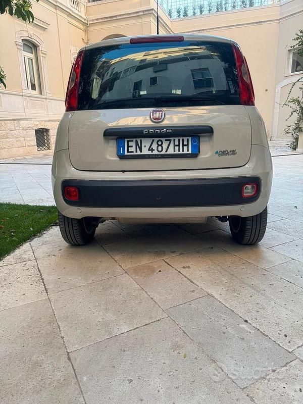 Usata Fiat Panda Easy 80 CV (58 kW) 2012 Utilitaria