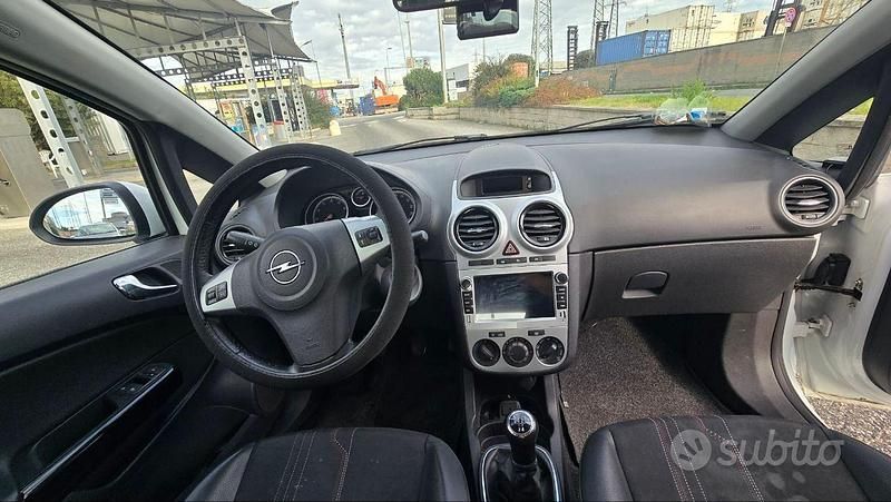Usata Opel Corsa 2013 Bianco Berlina