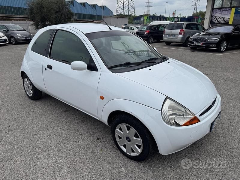 Usata Ford Ka 70 CV (51 kW) 2008 Bianco Utilitaria