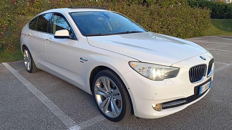 Usata BMW 530 Gran Turismo 245 CV (180 kW) 2010 Bianco