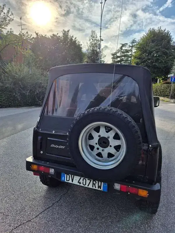 Usata Suzuki Samurai 64 CV (47 kW) 1987 Nero SUV