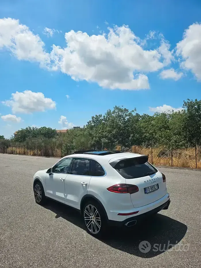 Usata Porsche Cayenne Platinum Edition 250 CV (183 kW) 2016 Bianco SUV