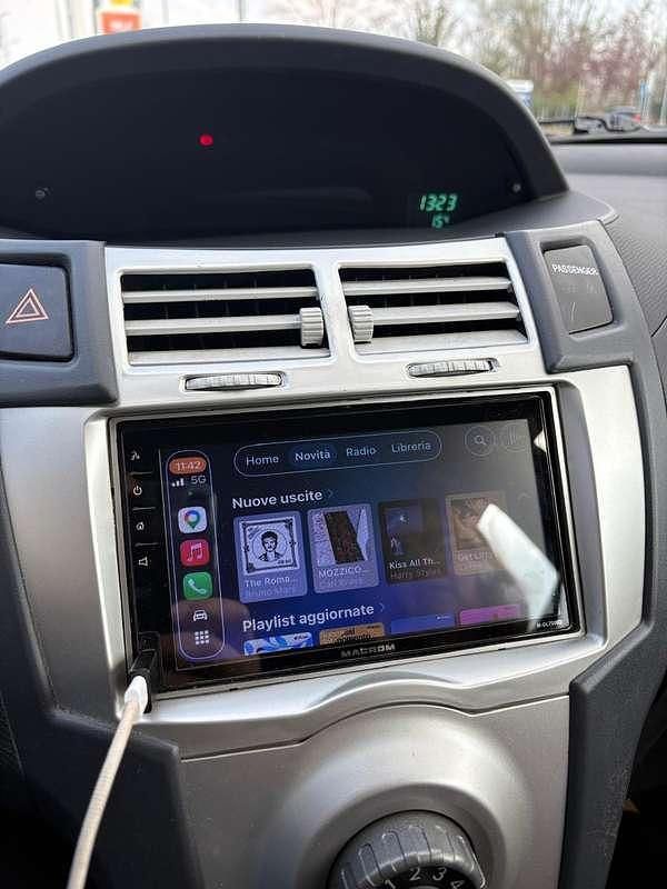 Usata Toyota Yaris Play 87 CV (63 kW) 2008 Argento Utilitaria