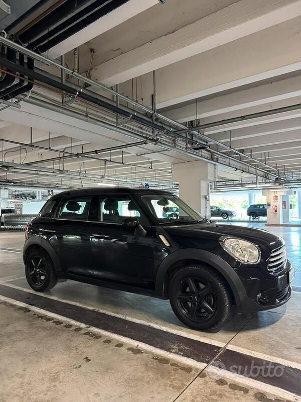 Usata Mini Cooper Countryman 122 CV (89 kW) 2011 Nero SUV