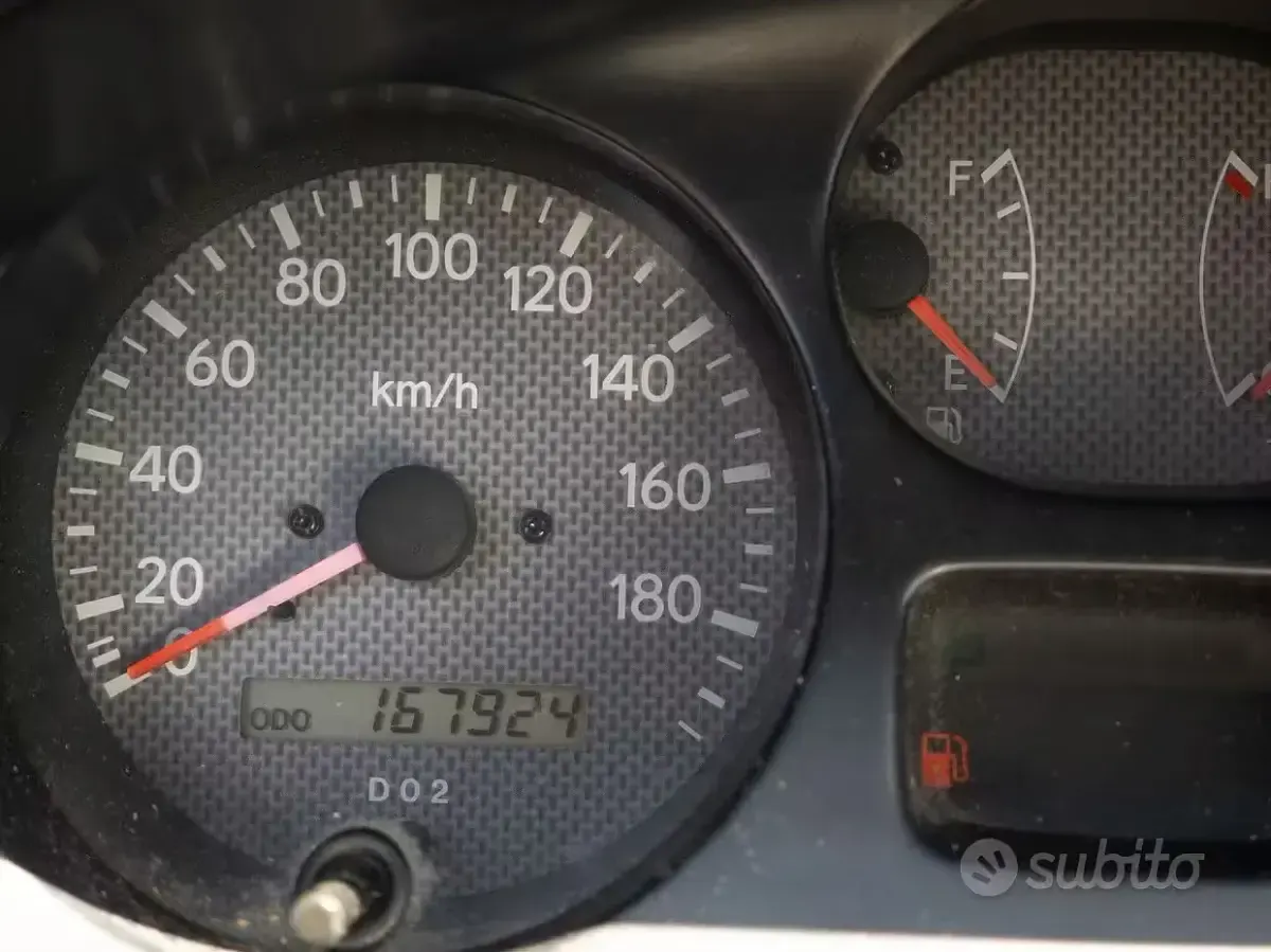 Usata Toyota RAV4 128 CV (94 kW) 1998 Grigio SUV