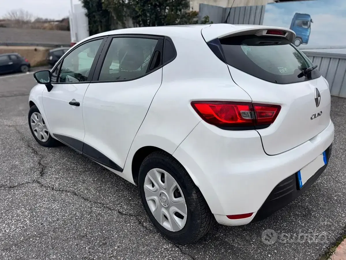 Usata Renault Clio IV Business 73 CV (53 kW) 2018 Bianco Furgone