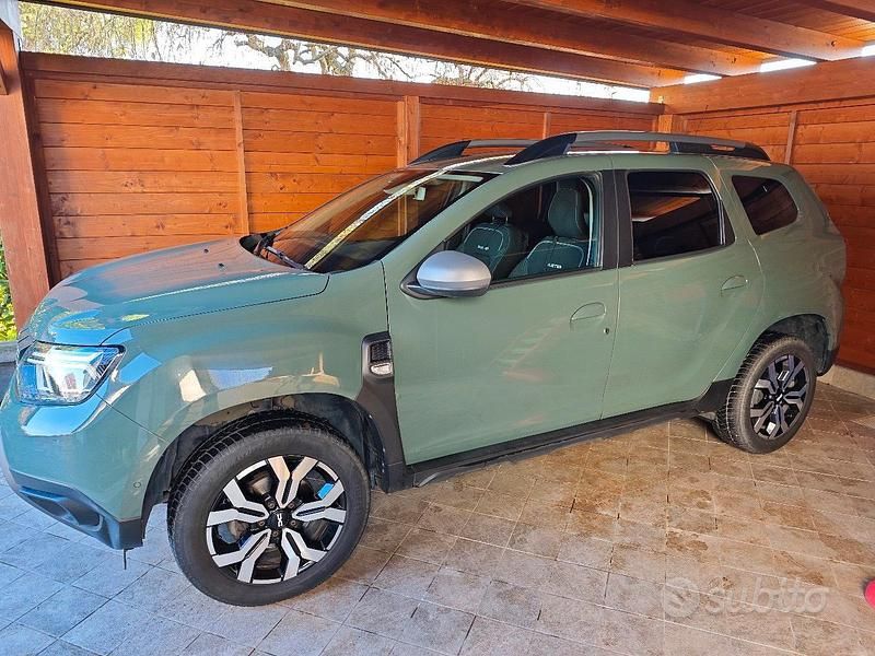 Usata Dacia Duster Journey 100 CV (73 kW) 2023 Verde SUV